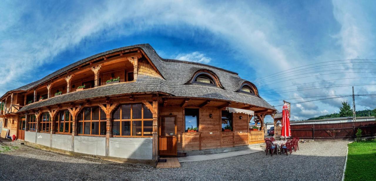 فندق Casa Buga Vişeu de Sus المظهر الخارجي الصورة
